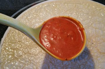 No-Cook Tomato Pizza Sauce