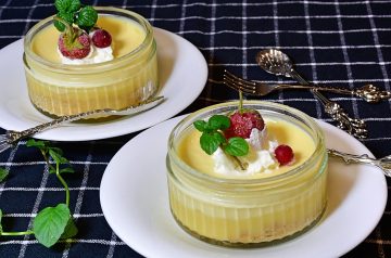 Leeks Braised in Cream With Garlic and Lemon