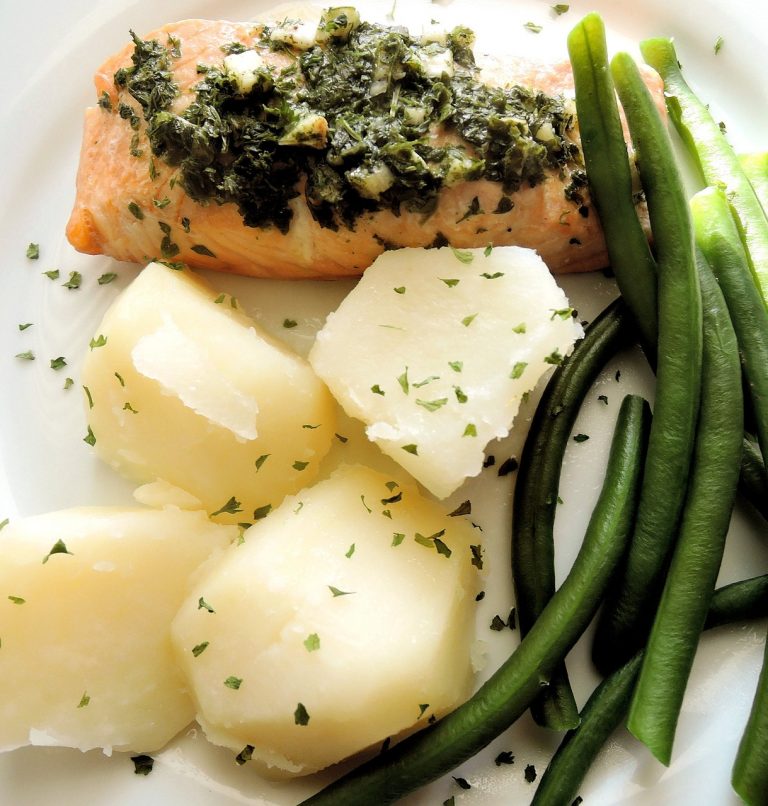 Lemon Garlic Baked Salmon