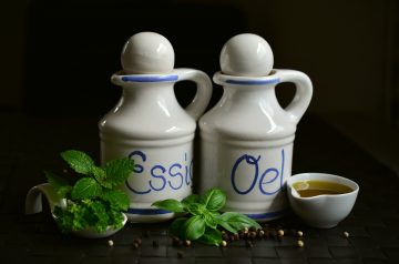 Lemon Orzo Salad With Zucchini And Fresh Herbs