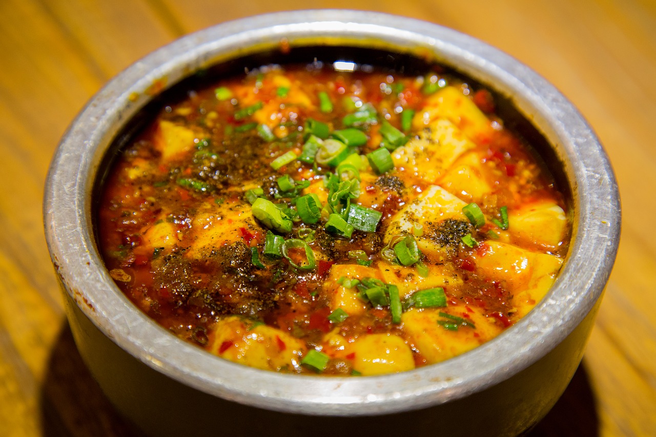 Mapo Dofu: Spicy Tofu With Meat Sauce (Szechwan Style)