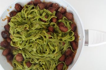 Jenny-Approved Hamburger-Spinach-Tomato-Pasta One Dish Meal