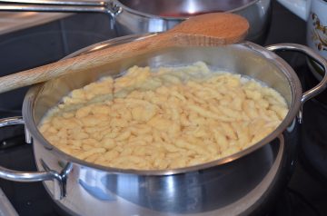 Mom's Spatzle's