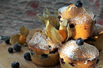 Blueberry Oatmeal Muffins (Low Sugar)