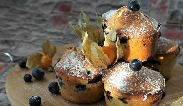 Blueberry Oatmeal Muffins (Low Sugar)