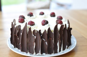 No-Bake Cherry Custard Cake