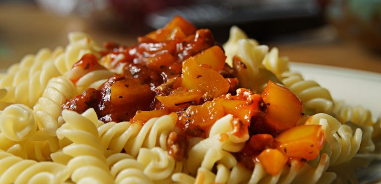 White Bean Tomato Sauce for Pasta