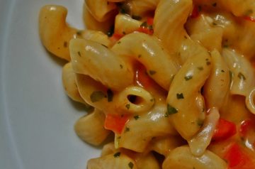 Pasta With Summer Vegetables and Herbs