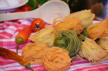 Cheesy Tomato Pasta