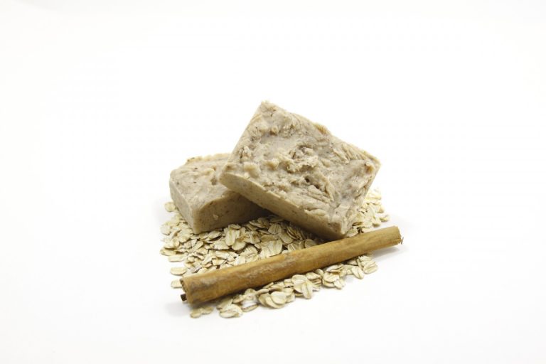 Oatmeal Cinnamon Muffins