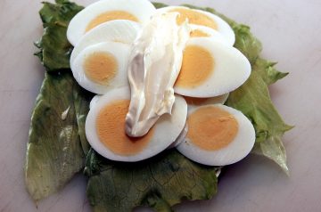 Mayonnaise-Free Egg Salad Sandwiches