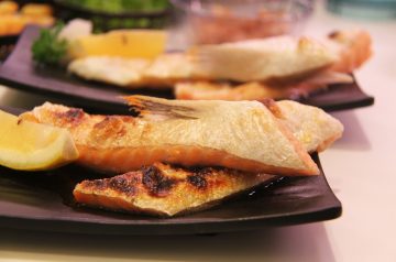 Pan-Fried Fresh Salmon Cakes