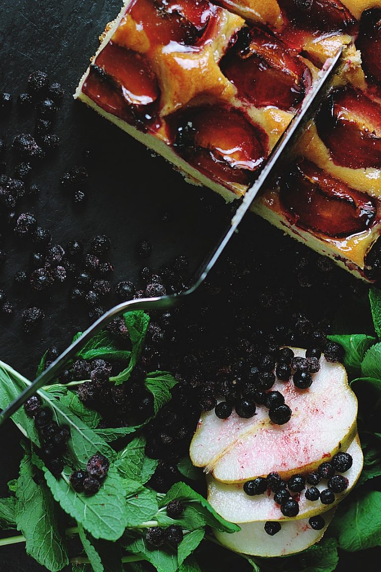 Puffy Apple Pancake Bake
