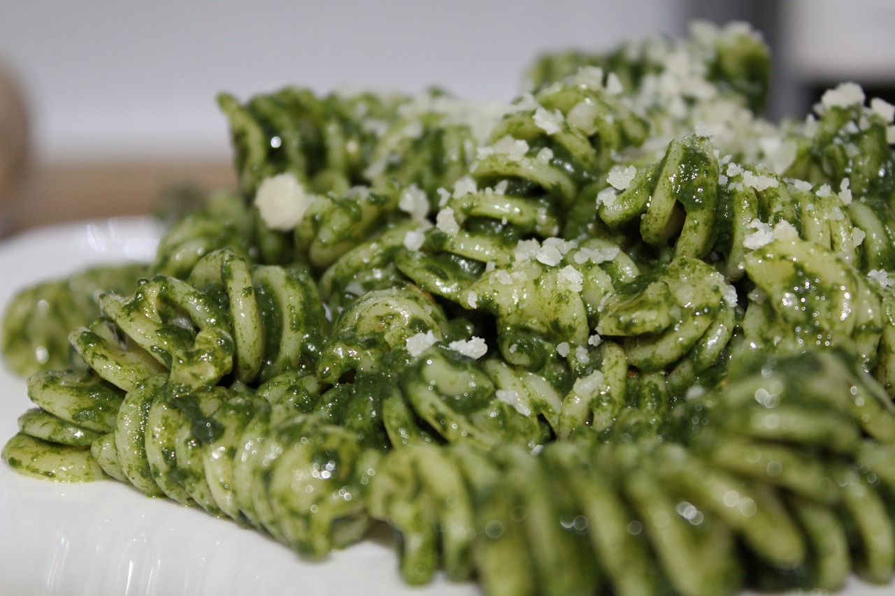 Pasta With Creamy Spinach Sauce