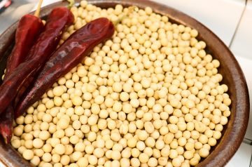 Pasta with Roasted Red Pepper Sauce