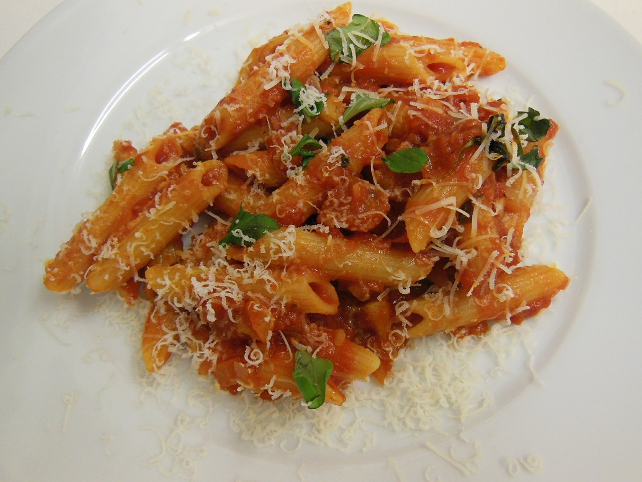 Pasta With Spiced Tomato Basil Sauce