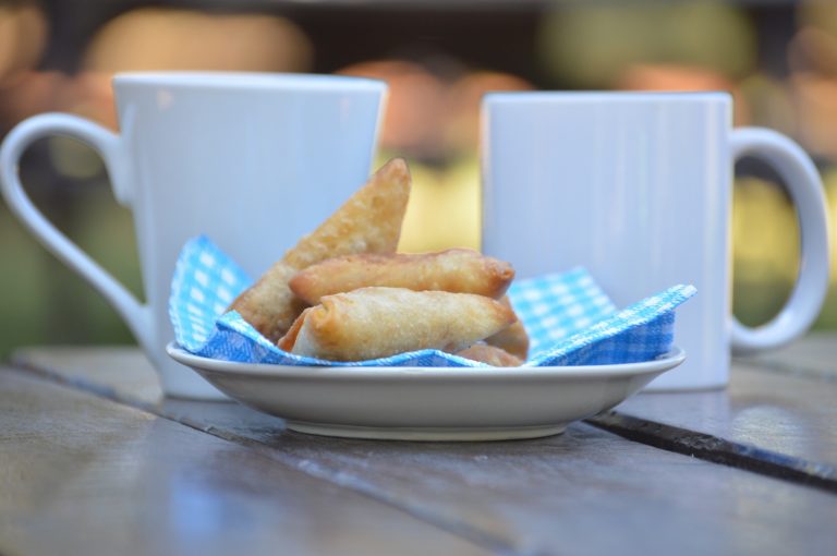 Peanutty Breakfast Mugs
