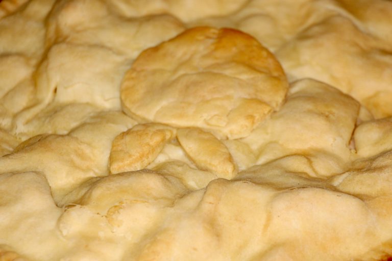 Cheesy Sweet Onion and Mushroom Pie With Cracker Crust