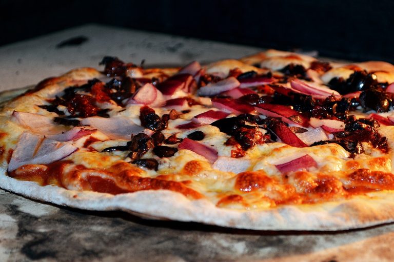 Thin-Crust Pizza