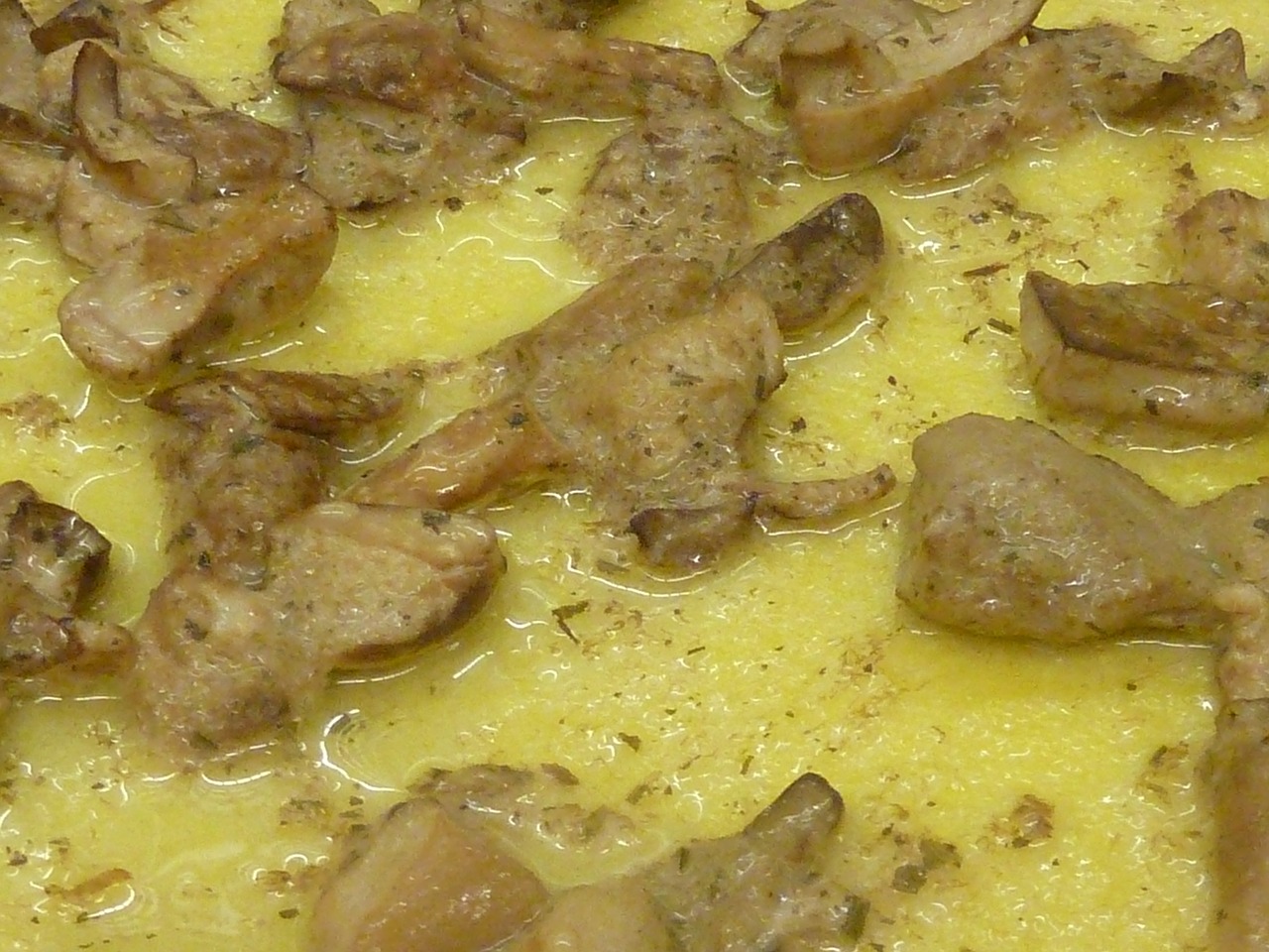 Broiled Polenta With Mushrooms and Cheese