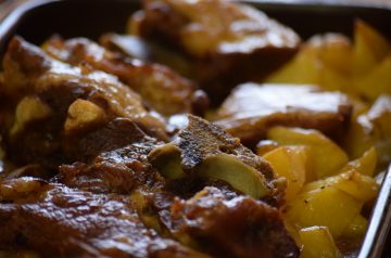 Pork Chops and Potatoes in Mushroom Sauce
