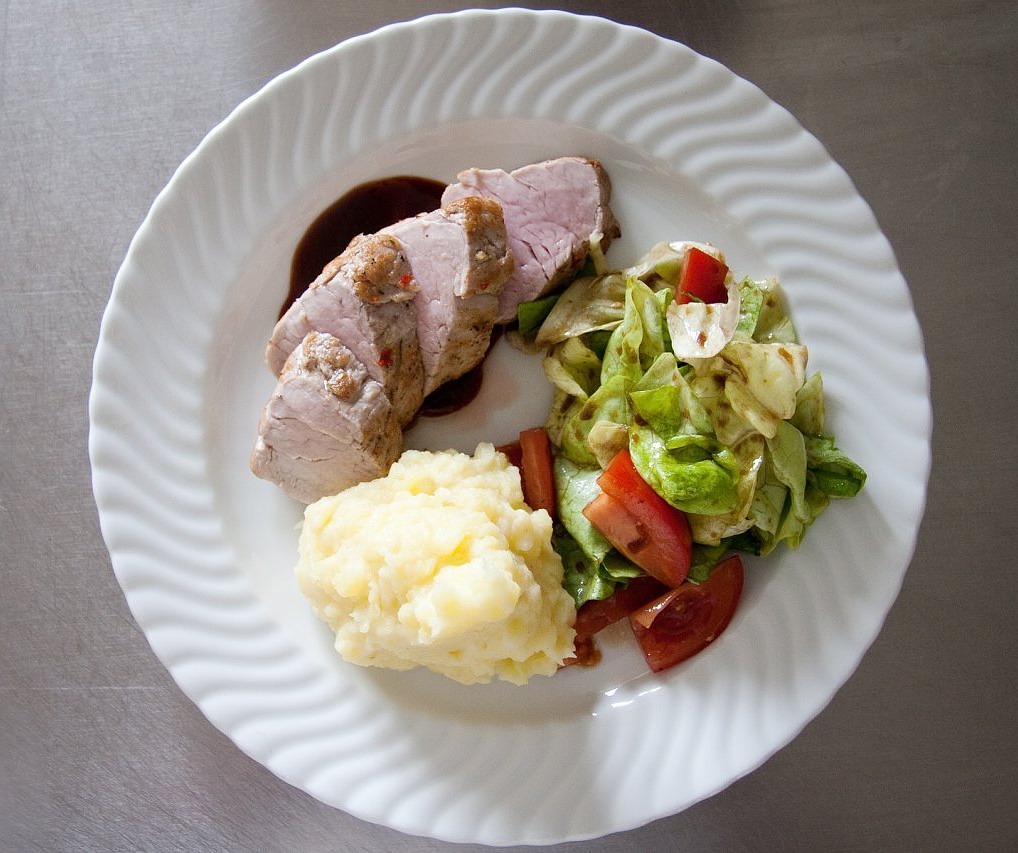 Pork Chops With Country Gravy and Mashed Potatoes