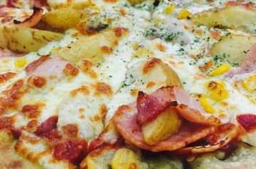 Potato Skins With Cheese and Bacon