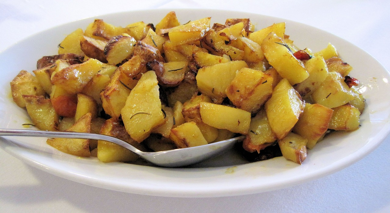 Baked Italian Sausage  With Potatoes and Rosemary