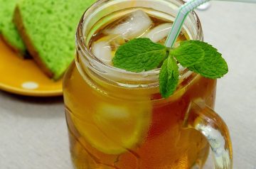 Quick Lemon Iced Tea - by the Glass