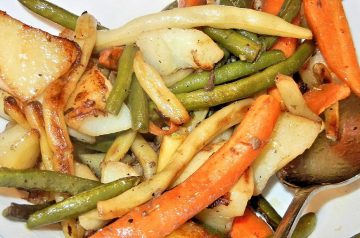 Roasted Green Beans With Garlic and Onions
