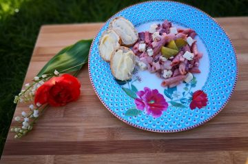 Rote Rubensalat (Red-Beet Salad)