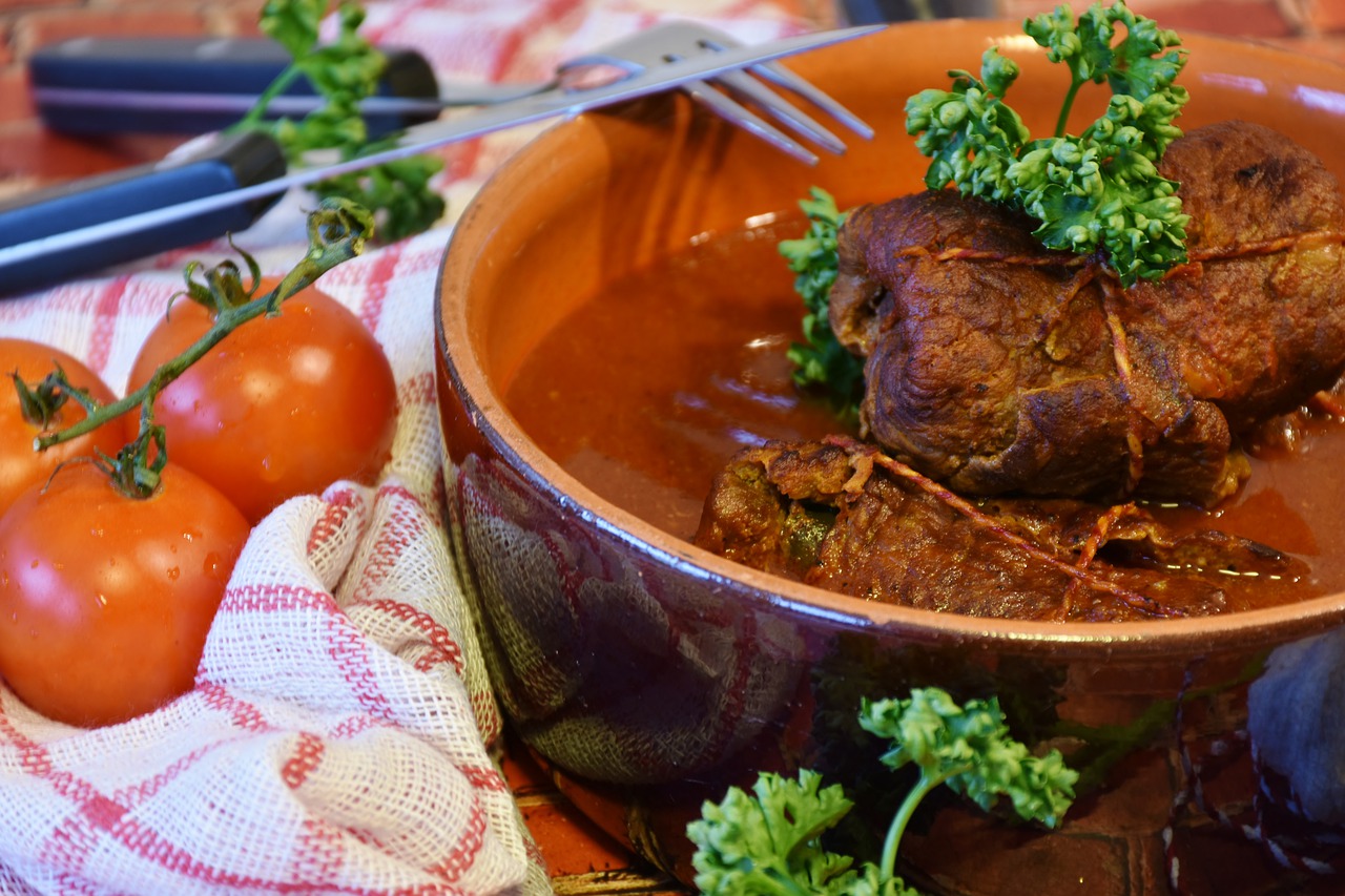 Turkey or Lean Beef Meat Sauce (Optional Crock Pot)