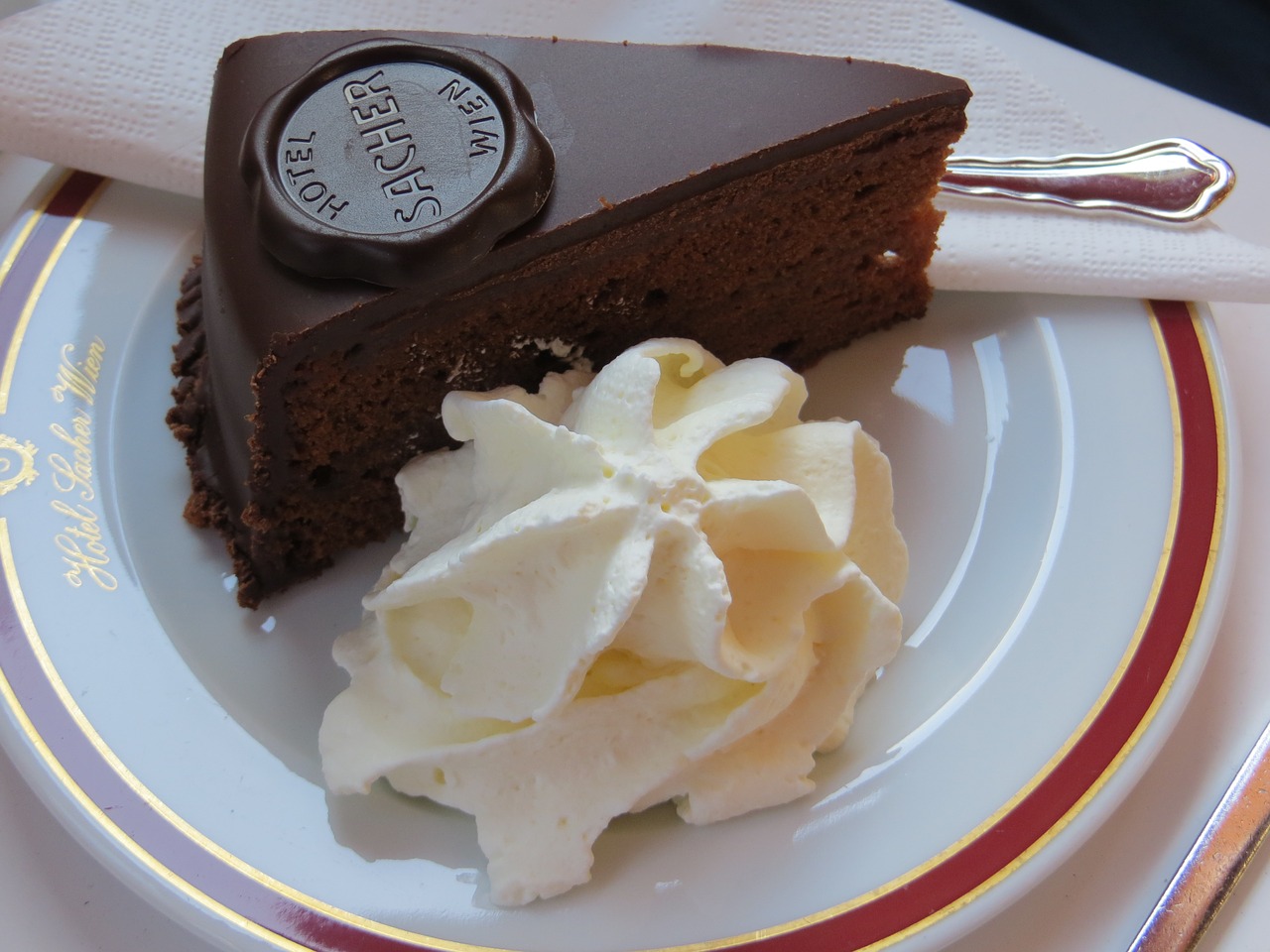 Vienna Cafe Cake