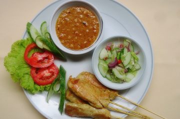 Sesame Pecan Chicken Tenders with Apricot Dipping Sauce