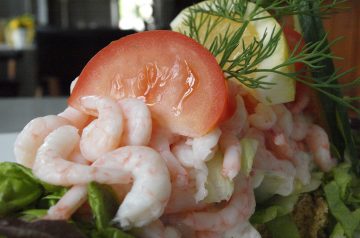 Shrimp and Asparagus in Dill Sauce