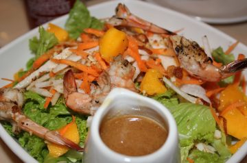 Marinated Shrimp and Spinach Salad