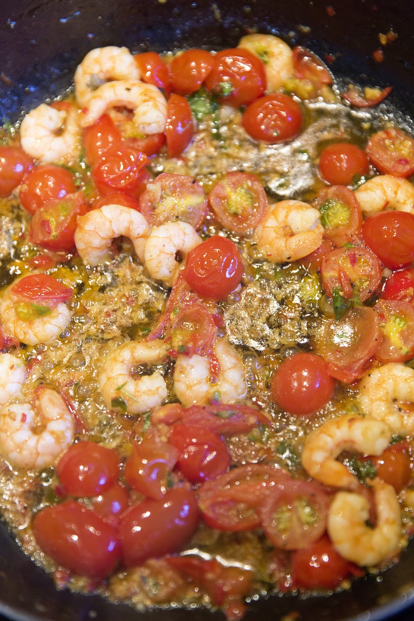 Skinny Angel Hair Pasta with Shrimp and Veggie Sauce