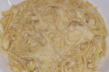 Smoked Salmon Fettuccine With Healthy Dill Alfredo Sauce