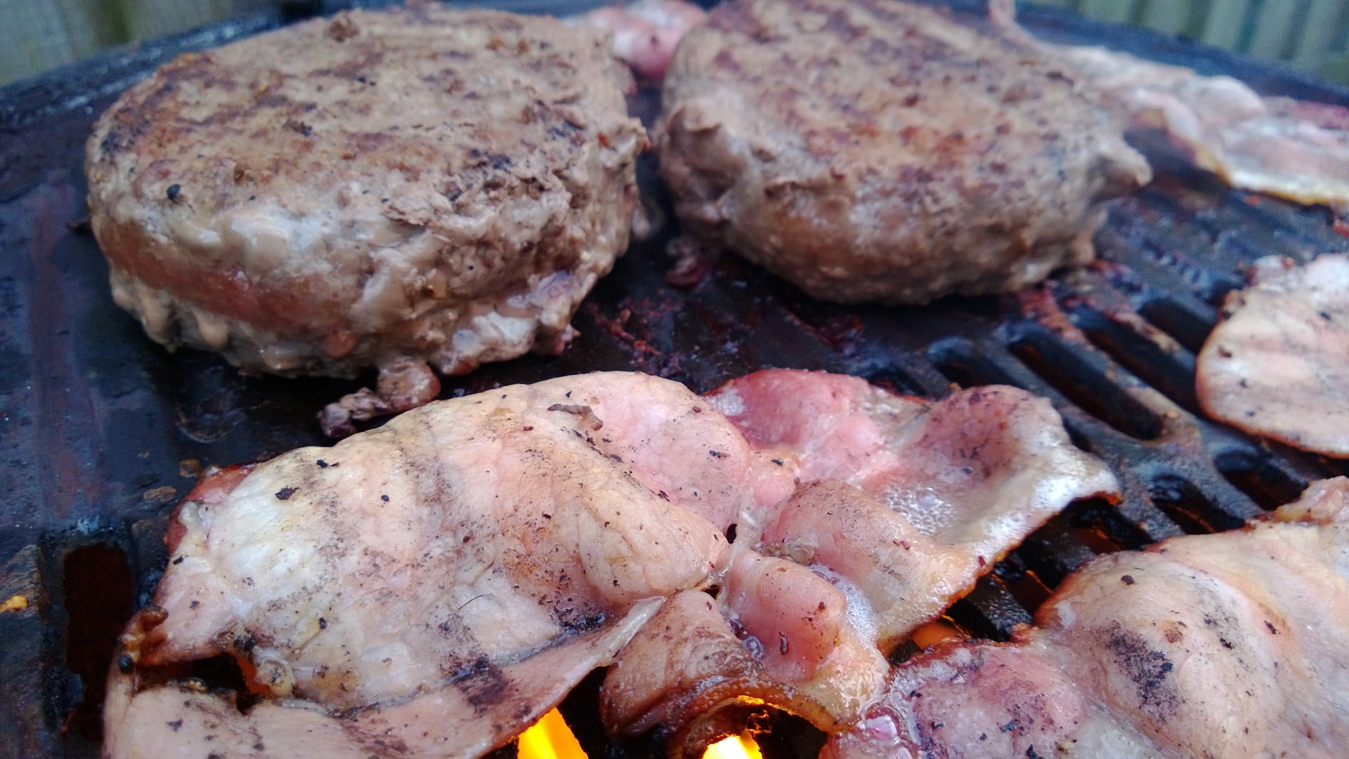 Smoky Bacon Burgers