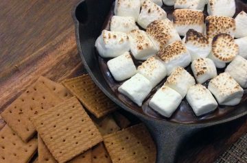 Easy Chocolate Marshmallow Graham Squares (No Bake)