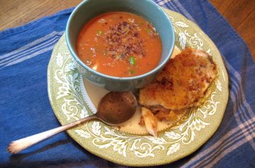 Hearty Chicken Enchilada Soup