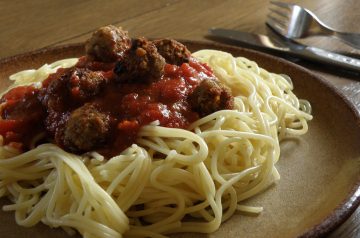 Meatballs With Spaghetti