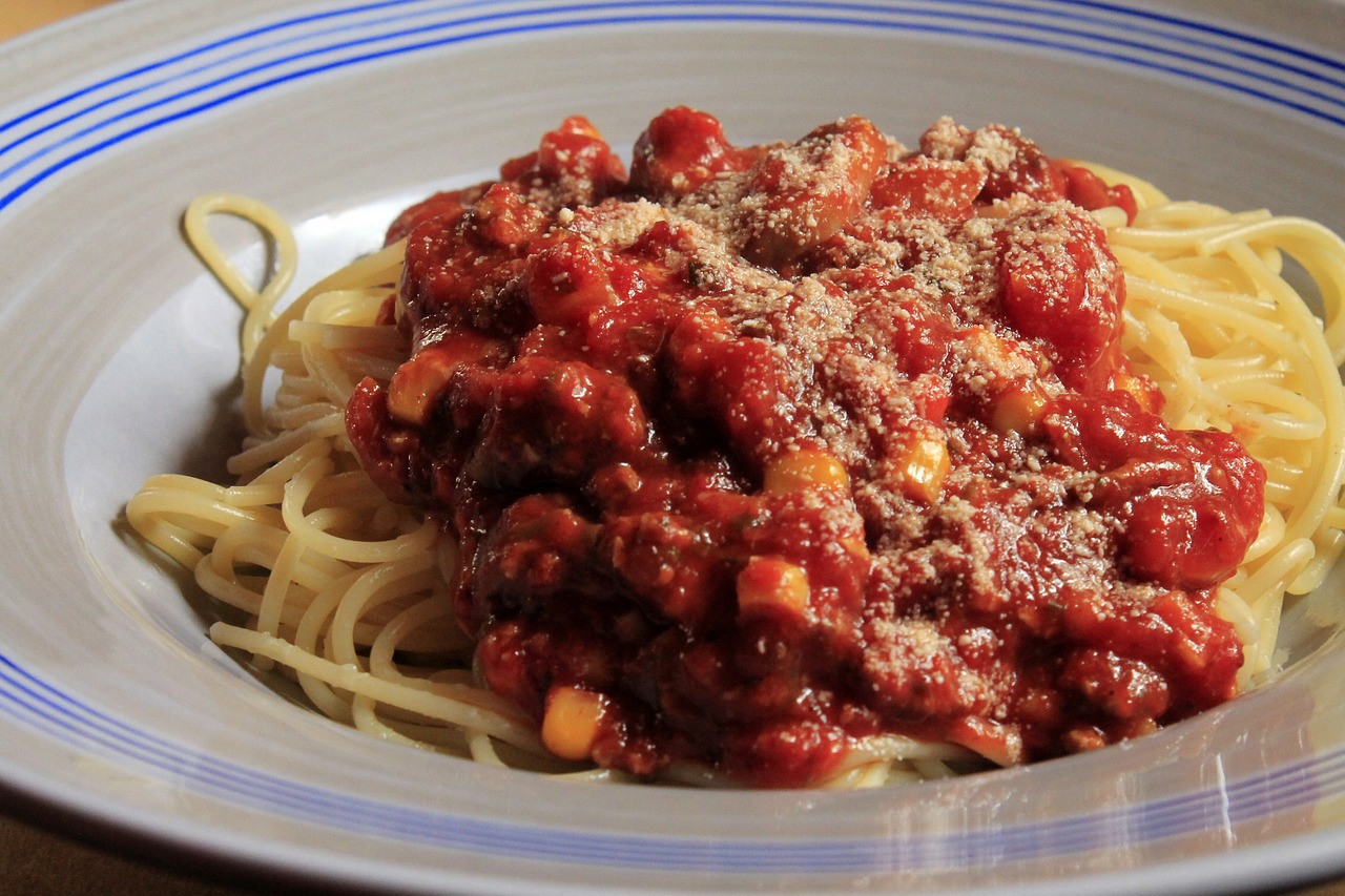 Spaghetti With Zesty Bolognese