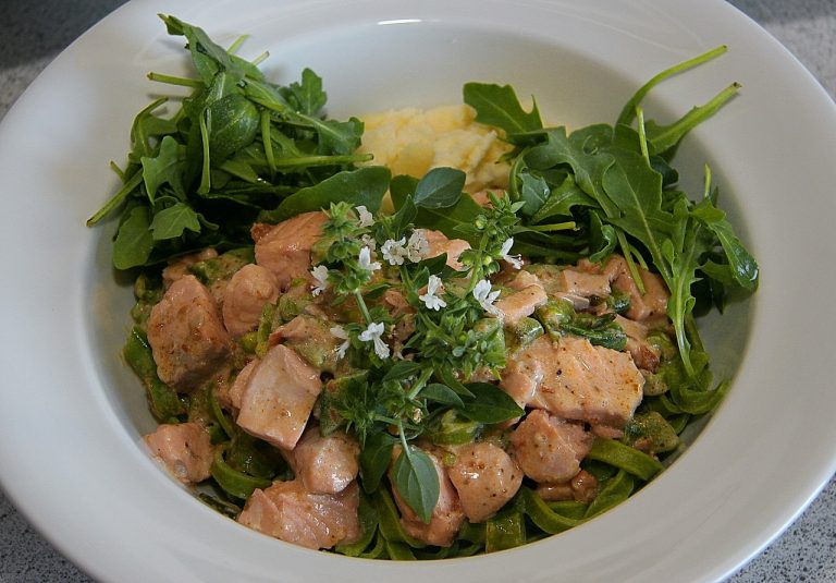 Steamed Ginger Garlic Salmon