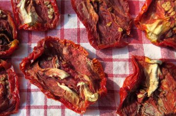 Dried Tomatoes With Goat Cheese