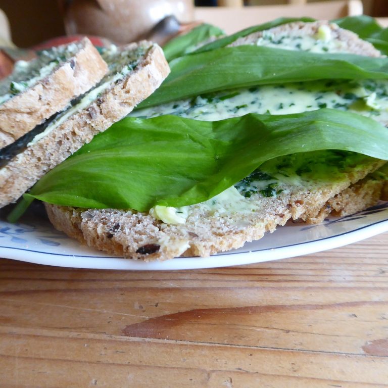 Sweetcorn in a Garlic Butter Crust