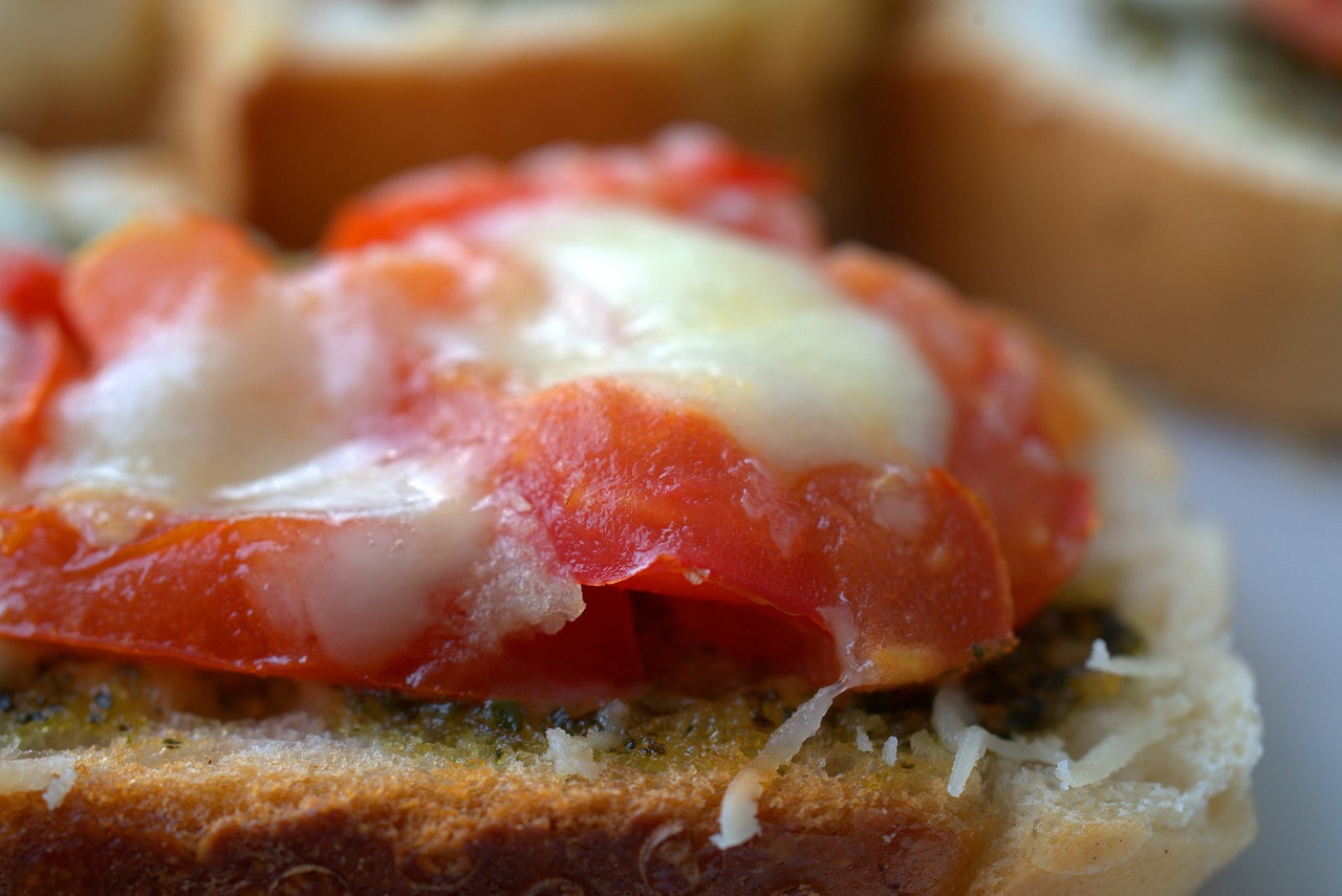 Tomatoes and Mozzarella with fresh 3 herb Pesto