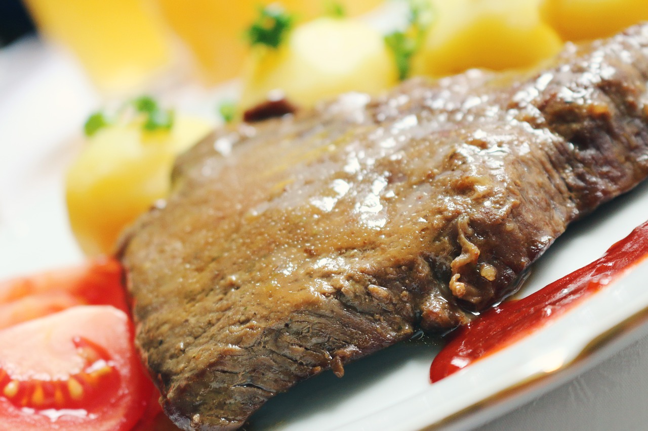 Traditional Roast Beef With Gravy