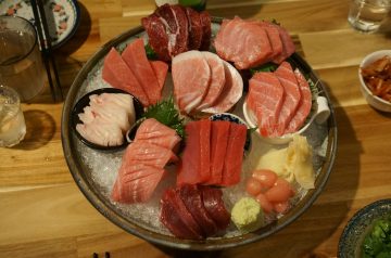 Tunnu Aurudici (sauteed Sweet and Sour Tuna Steaks)
