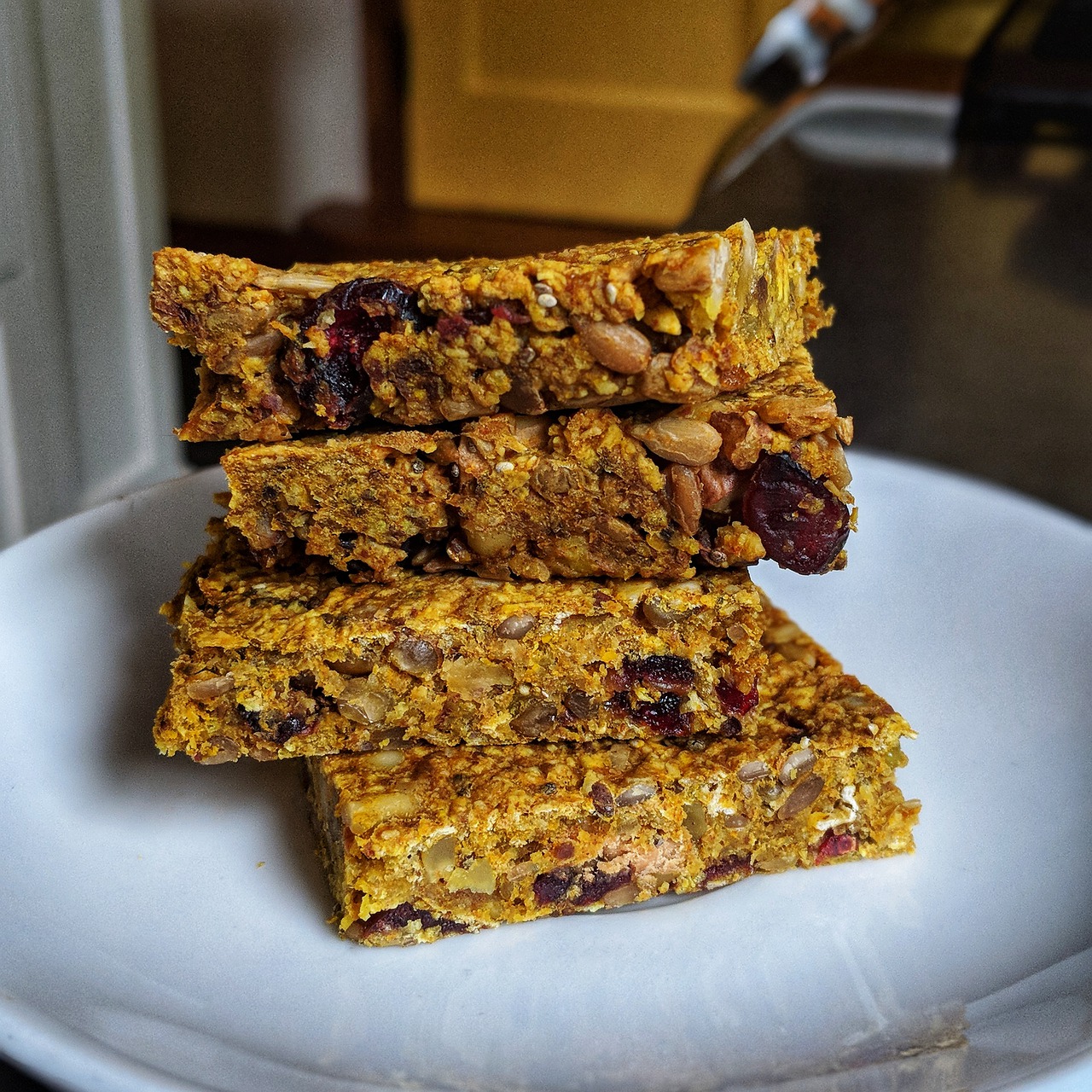 No-Bake Chewy Granola Bars